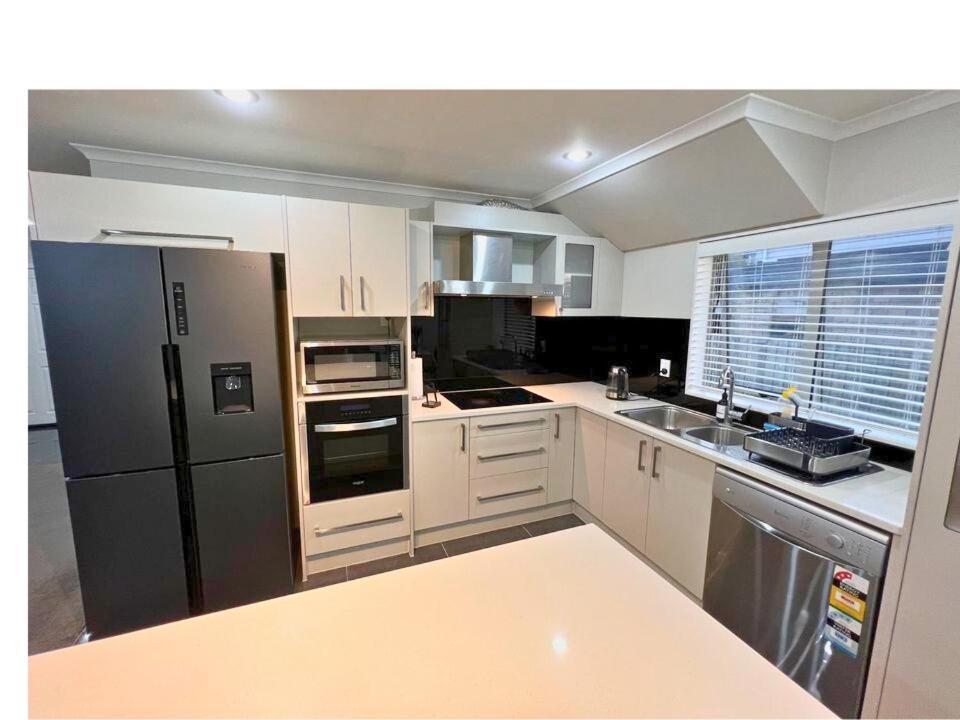 Bright&Cozy Room - Homestay Style - On Street Parking Only Окленд Экстерьер фото